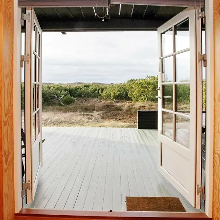 Дом отдыха Four-bedroom Holiday In Hvide Sande 3