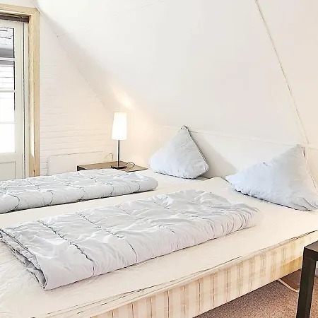 Дом отдыха Four-bedroom Holiday In Hvide Sande 3 *